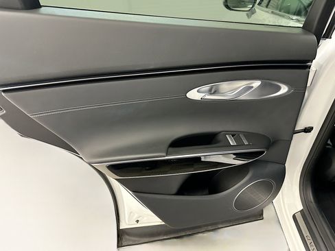Used 2025 Genesis GV70 2.5T AWD/4WD image 27