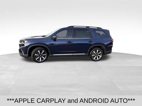 Used 2023 Honda Pilot Touring image 2