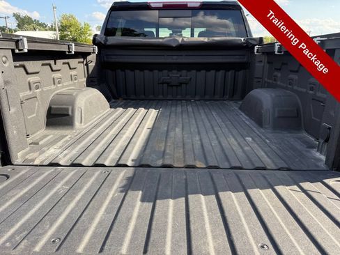 Used 2023 Chevrolet Silverado 1500 LT AWD/4WD image 36