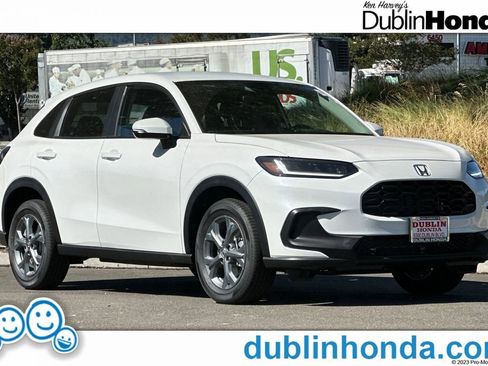 New 2026 Honda HR-V LX image 1