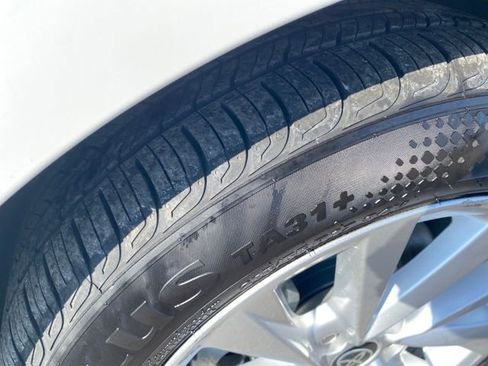 Used 2023 Toyota Camry SE image 21