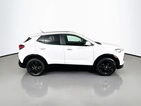 Used 2024 Buick Encore GX Sport Touring image 8