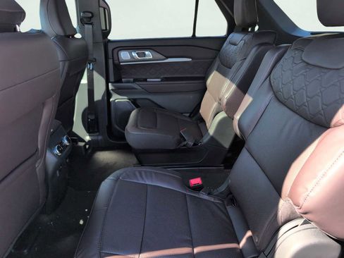 New 2025 Ford Explorer Platinum w/ Ultimate Package image 11