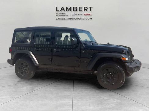 Used 2022 Jeep Wrangler Unlimited Sport AWD/4WD image 7