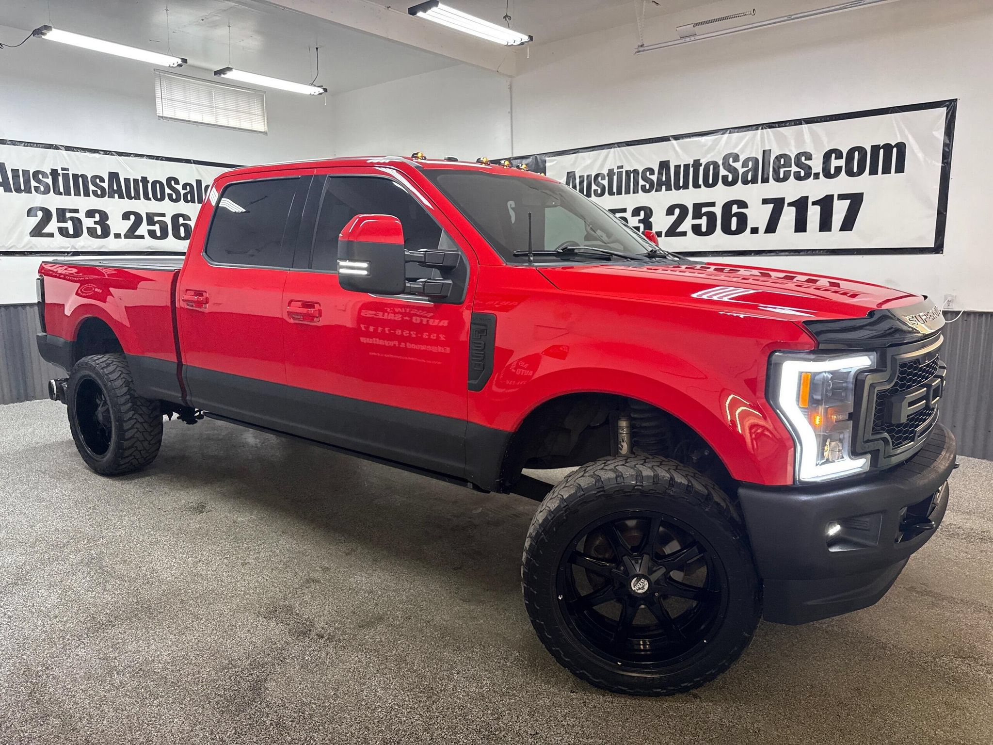 Used 2017 Ford F350 Lariat w/ Camper Package AWD/4WD image 1