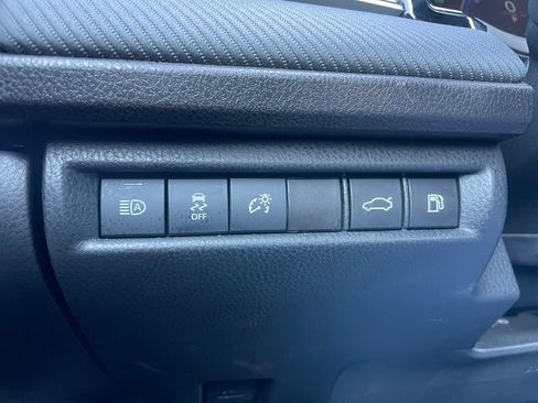 Used 2025 Toyota Camry SE FWD image 33