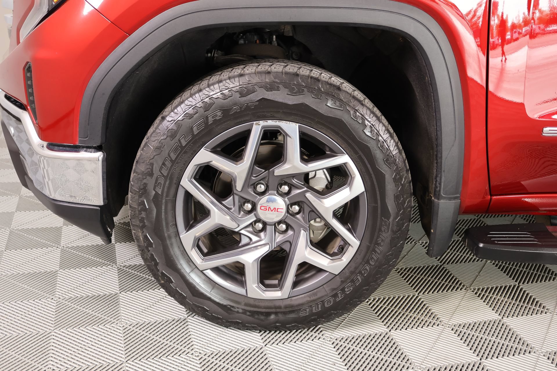 Used 2022 GMC Sierra 1500 SLT AWD/4WD image 18