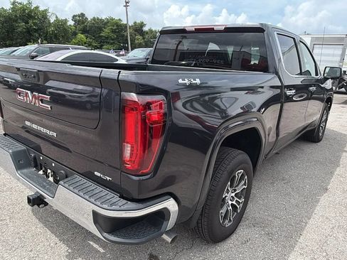 Used 2025 GMC Sierra 1500 SLT AWD/4WD image 6