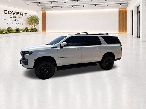 Used 2024 Chevrolet Suburban Z71 w/ Luxury Package AWD/4WD image 5