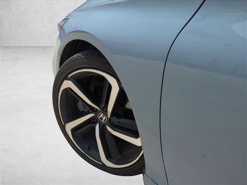 Used 2021 Honda Accord Sport image 10