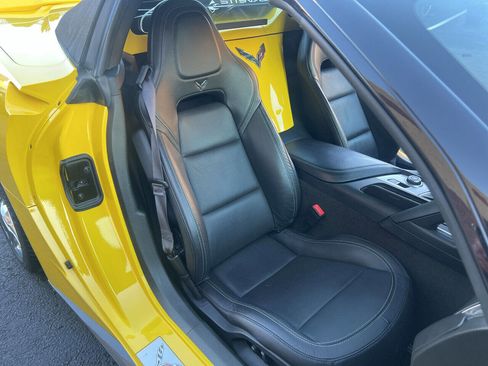 Used 2017 Chevrolet Corvette Stingray Convertible w/ 3LT Preferred Equipment Group image 28