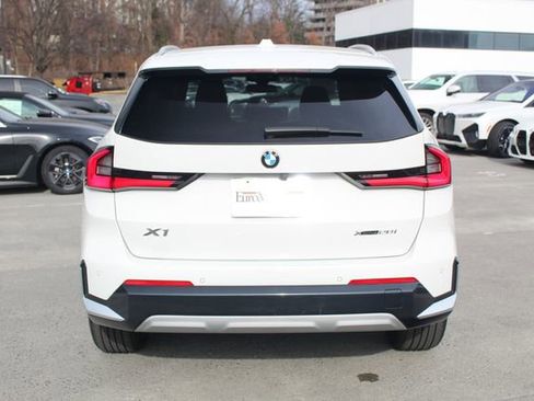Certified 2023 BMW X1 xDrive28i w/ Convenience Package image 7