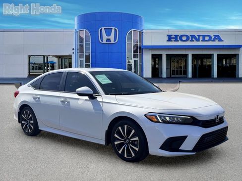 Used 2024 Honda Civic EX image 9