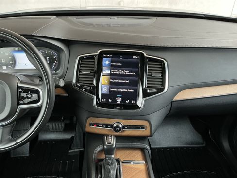 Used 2020 Volvo XC90 T6 Inscription image 9