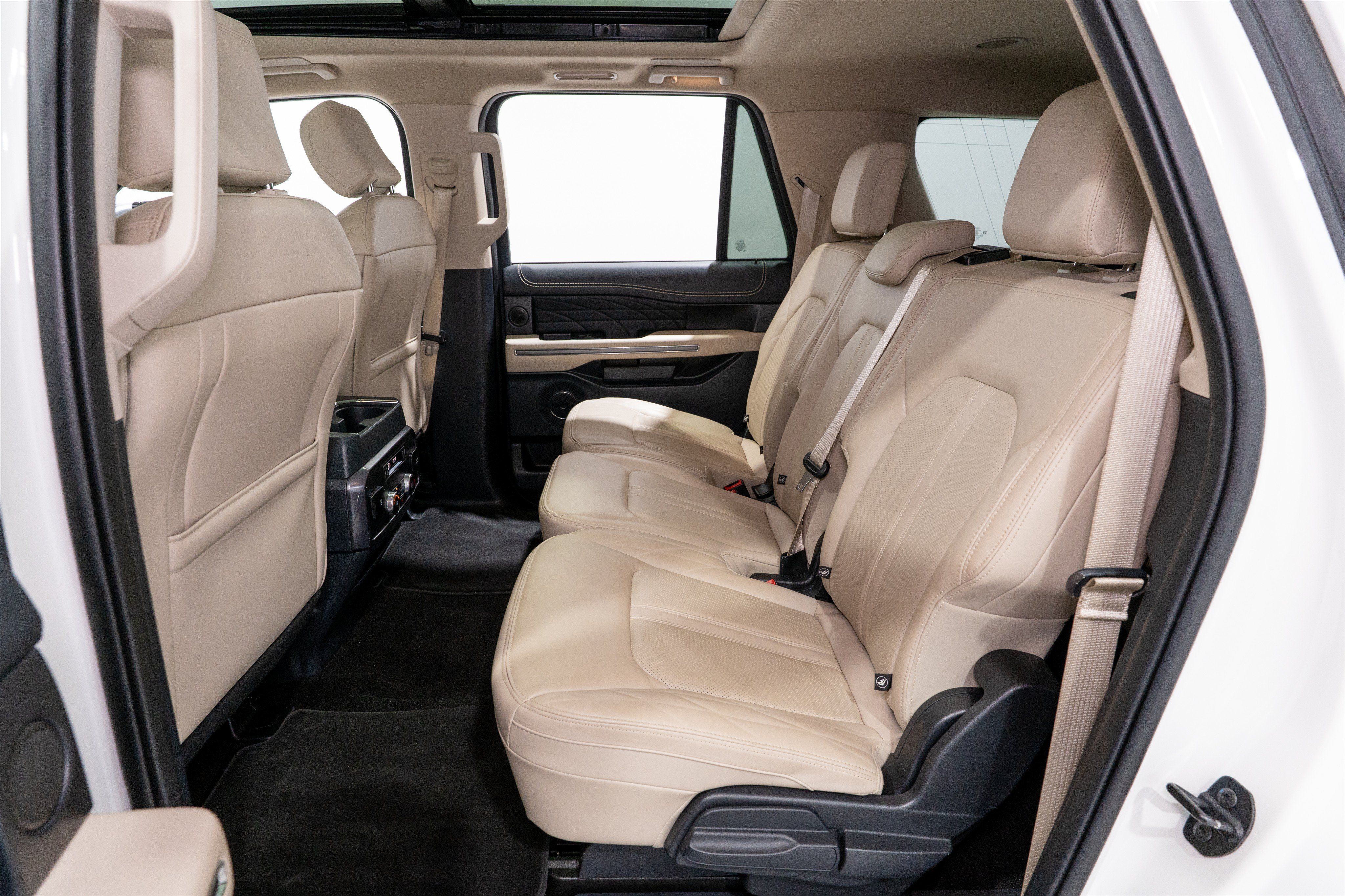 Used 2022 Ford Expedition Max Platinum AWD/4WD image 35