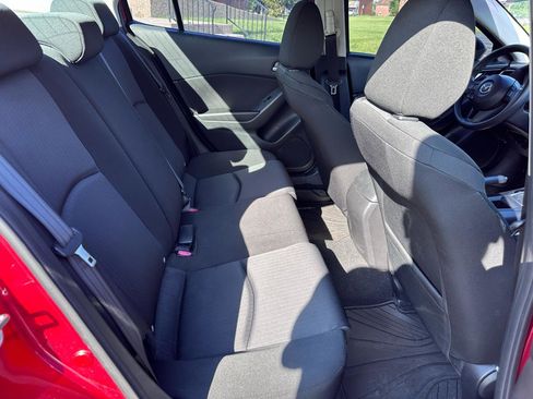 Used 2014 MAZDA MAZDA3 i Sport FWD image 21