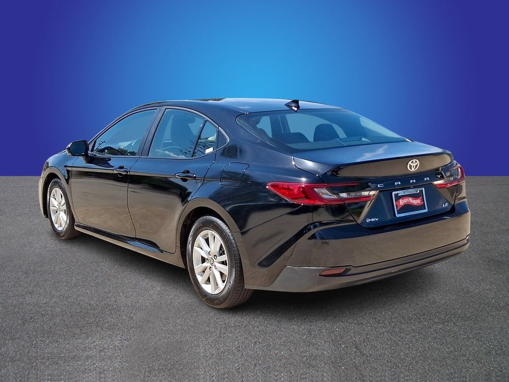 Used 2025 Toyota Camry LE FWD image 6