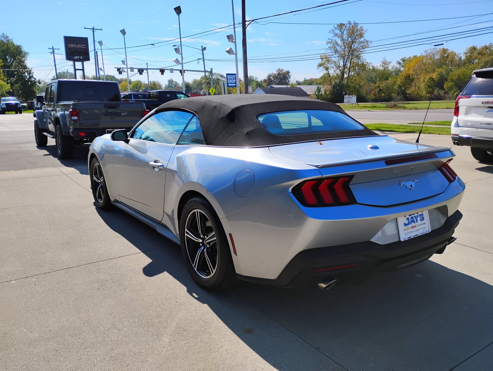 Used 2024 Ford Mustang Premium RWD image 9