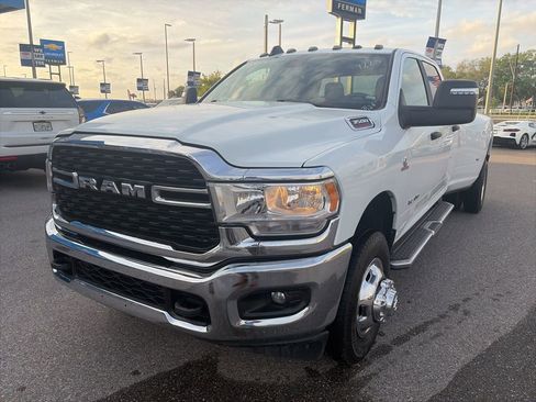 Used 2024 RAM 3500 Big Horn image 2