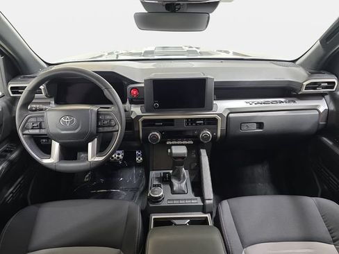 Certified 2025 Toyota Tacoma TRD Sport AWD/4WD image 9