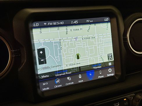 Used 2023 Jeep Wrangler Unlimited Sahara AWD/4WD image 22