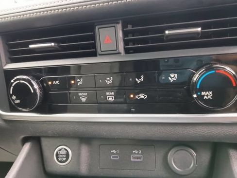 Used 2021 Nissan Rogue S FWD image 4