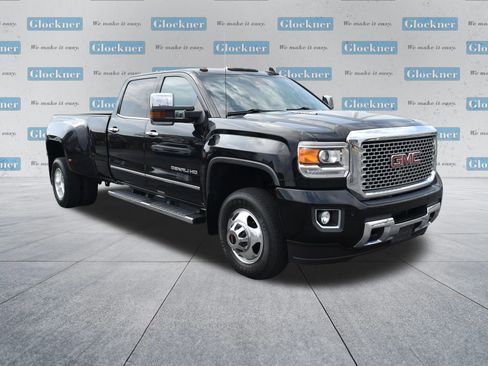 Used 2016 GMC Sierra 3500 Denali w/ Duramax Plus Package image 3