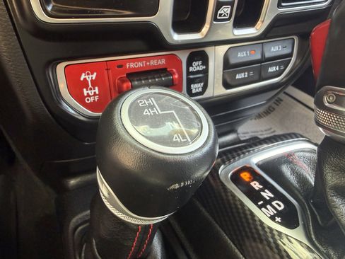 Used 2021 Jeep Gladiator Rubicon AWD/4WD image 44
