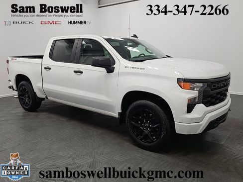 Used 2023 Chevrolet Silverado 1500 Custom AWD/4WD image 2