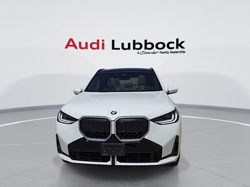 Used 2025 BMW X3 xDrive30 AWD/4WD image 3