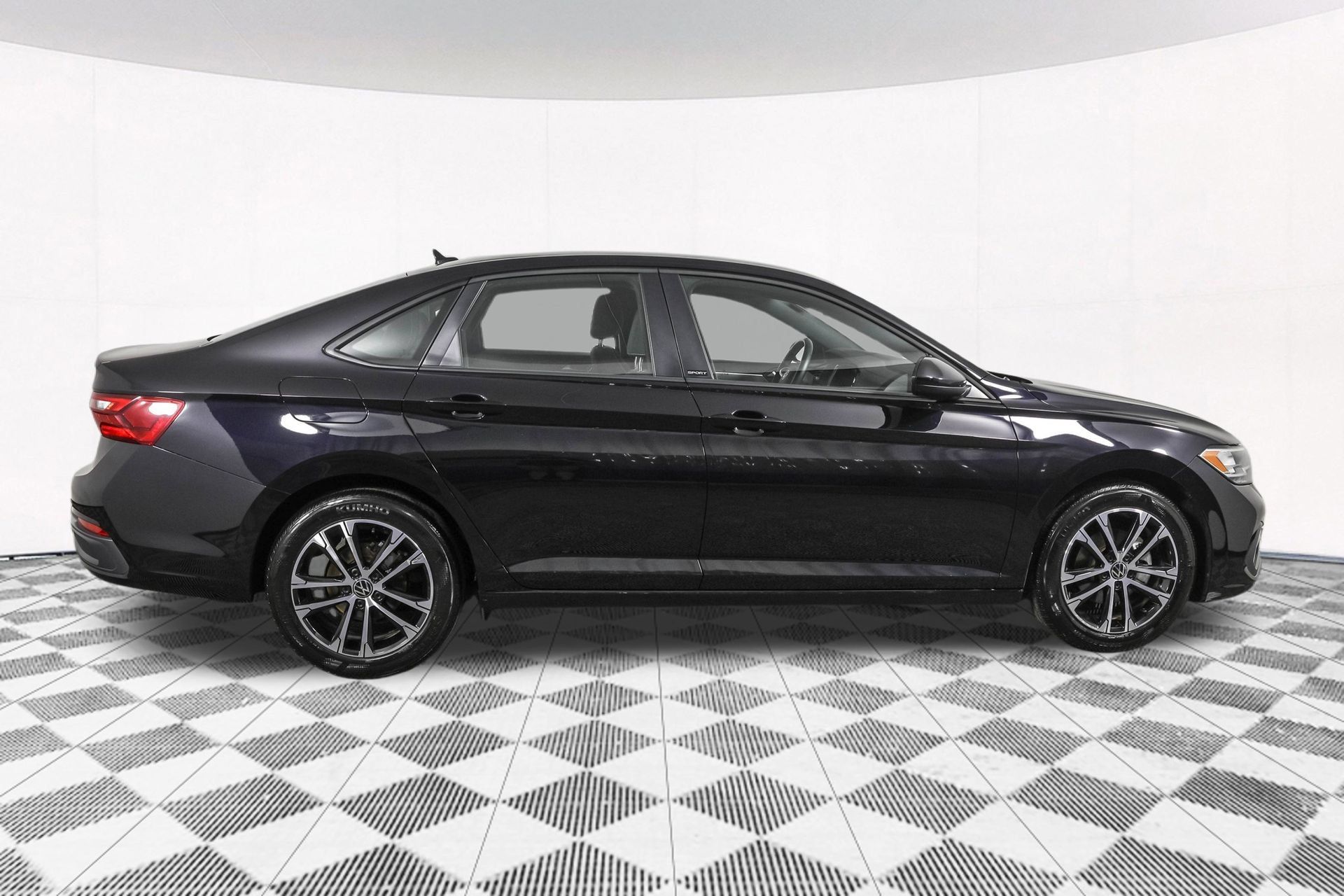 Used 2024 Volkswagen Jetta Sport FWD image 13