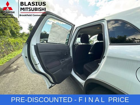 Used 2025 Mitsubishi Outlander Sport ES AWD/4WD image 36