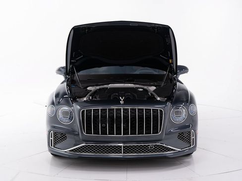 Used 2026 Bentley Flying Spur Plug-In Hybrid AWD/4WD image 45