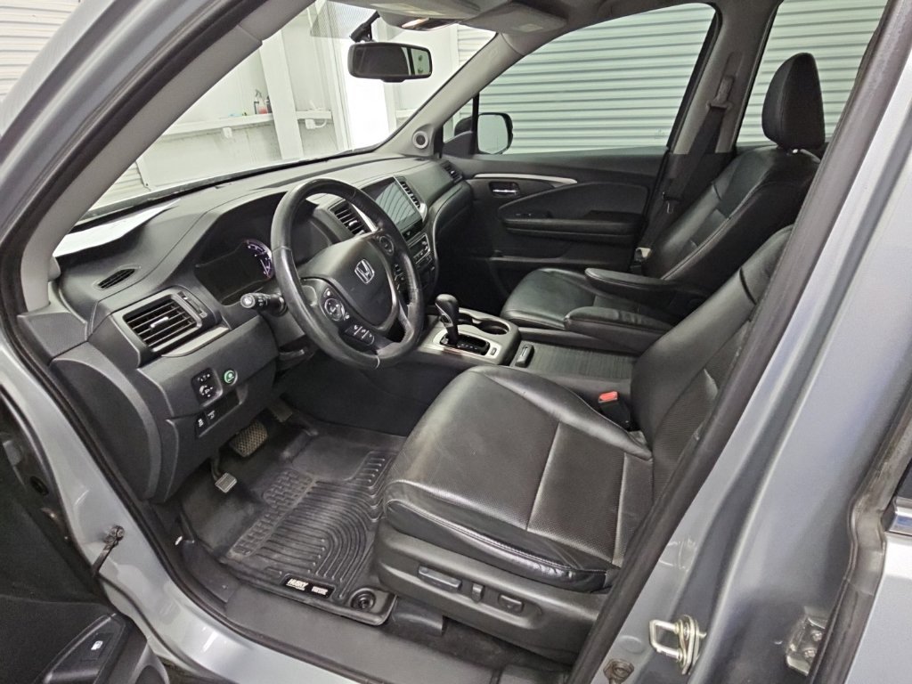 Used 2019 Honda Ridgeline RTL-T image 11