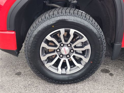 Used 2021 GMC Sierra 1500 AT4 w/ AT4 Premium Package AWD/4WD image 14