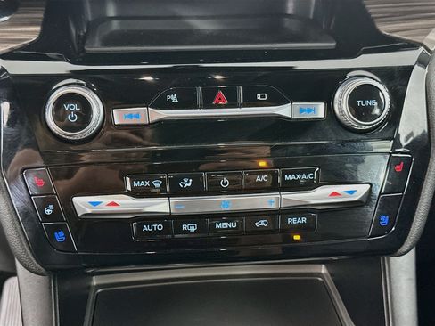 Used 2022 Ford Explorer Limited RWD image 24