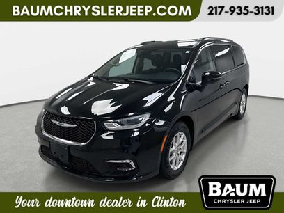 Used 2022 Chrysler Pacifica Touring-L