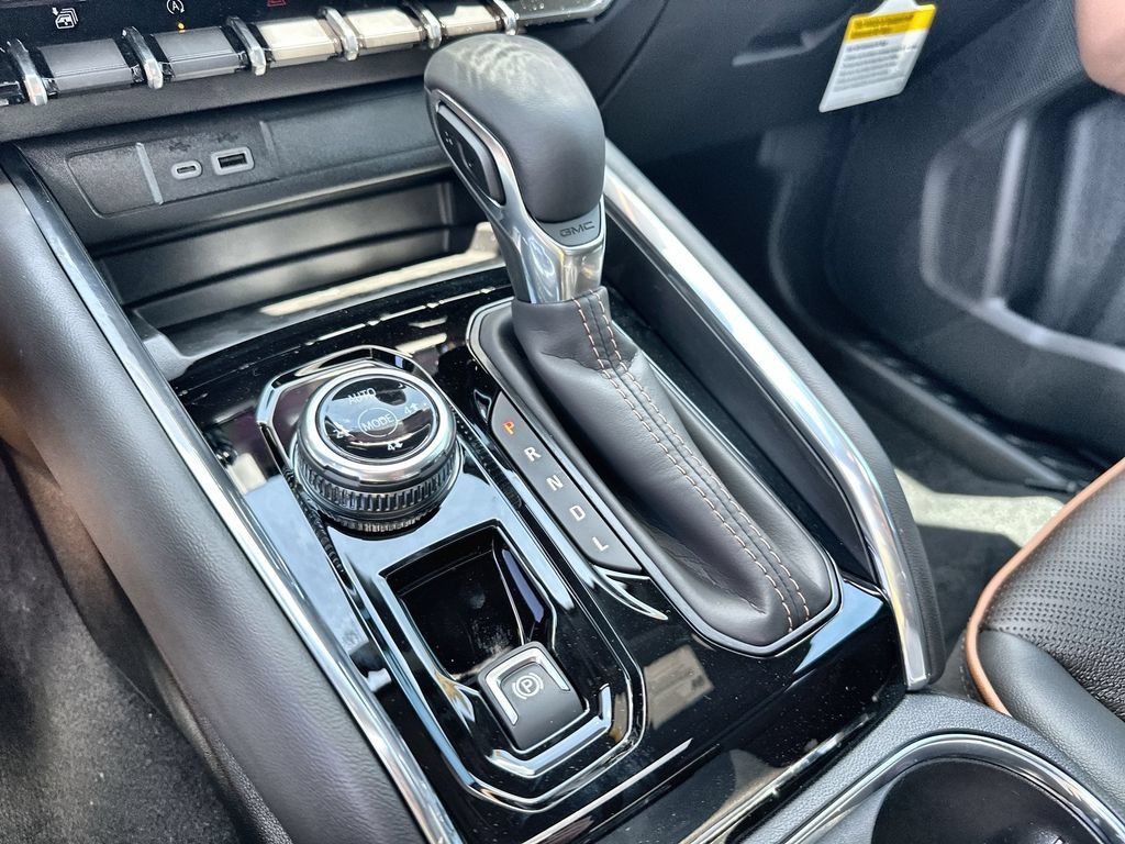 New 2026 GMC Canyon AT4 w/ Technology Plus Package AWD/4WD image 26