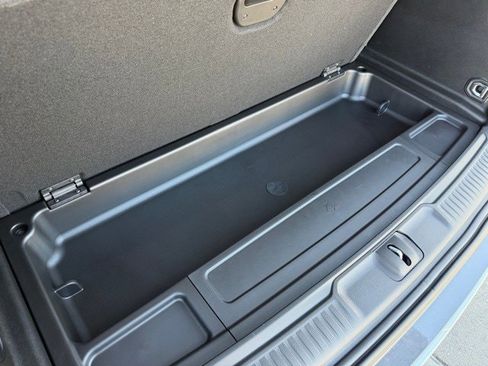 New 2025 Jeep Wagoneer 4WD w/ HD Trailer Tow Package image 25