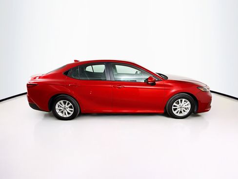 Used 2025 Toyota Camry LE image 2