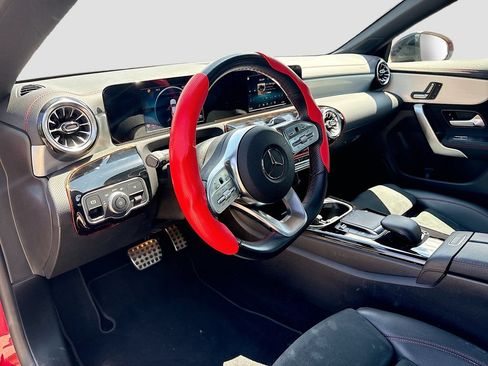Used 2023 Mercedes-Benz CLA 250 image 9