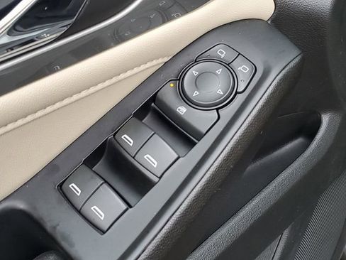 Used 2023 Chevrolet Traverse LS w/ Safety Package FWD image 14