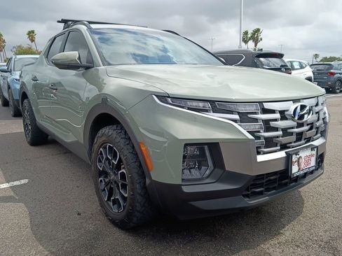 Used 2024 Hyundai Santa Cruz SEL w/ Activity Package FWD image 2