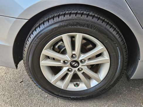Used 2016 Hyundai Sonata SE w/ Cargo Package image 20