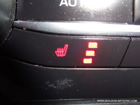 Used 2021 Ford EcoSport Titanium image 11