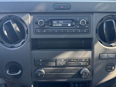 Used 2023 Ford F650 2WD Regular Cab Super Duty image 21
