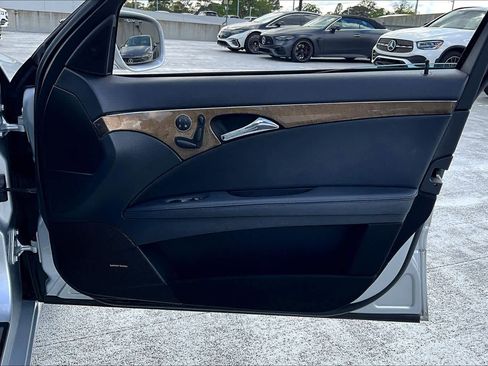 Used 2007 Mercedes-Benz E 350 4MATIC Sedan image 22