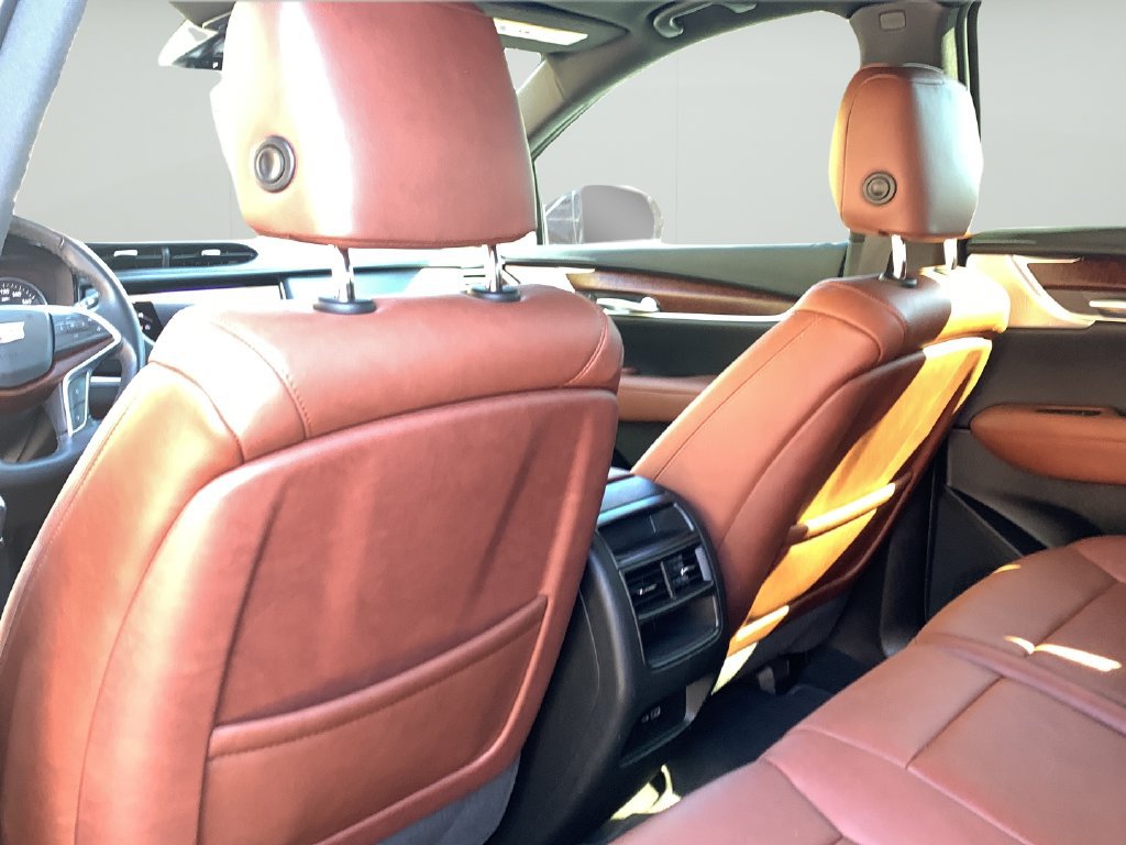Used 2024 Cadillac XT5 Premium Luxury w/ Technology Package FWD image 17