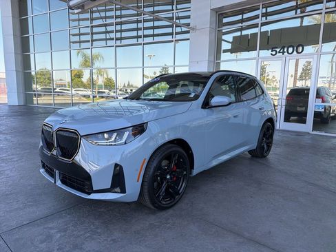 Used 2025 BMW X3 xDrive30i w/ Premium Package AWD/4WD image 1