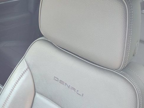 Used 2024 GMC Sierra 1500 Denali w/ Technology Package AWD/4WD image 15